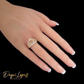 Deysi Lopez Jewelry Inc- anillo