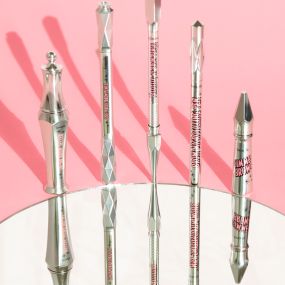 Bild von Brow Bar Benefit Cosmetics