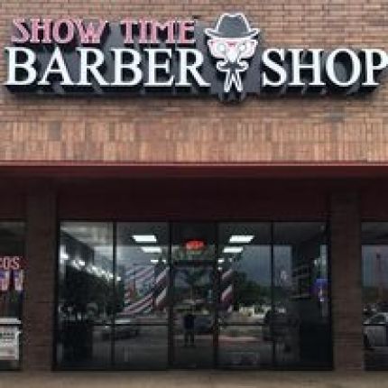 Logo from Showtime Barbershop