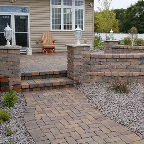 When it comes to paving and stonework, the team at Greenscape Companies takes every measure possible to ensure your new hardscape additions are built to last. Our landscape design and construction team will work closely with you to ensure that your new patio, driveway or walkway provides both functionality and curb appeal.