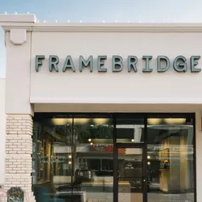 Exterior photo of Framebridge storefront