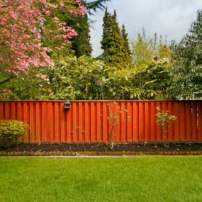 WE OFFER A VARIETY OF DURABLE, BEAUTIFUL MATERIALS TO HELP YOU CREATE THE HIGH-QUALITY FENCES YOU ARE LOOKING FOR.