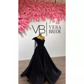 Bild von Vera Bride Braut und Abendmode