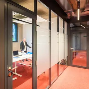 Bild von PROPER Languages SA