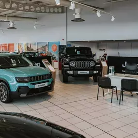Evans Halshaw Jeep Hull Dealership Interior