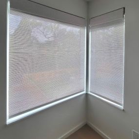 Check out a woven wood shades local install here in North Raleigh! Our unique woven wood shades provide your space with a luminous glow, while simultaneously blocking harmful UV rays. These shades come in a stunning variety of shades and styles to best fit your home’s interior.