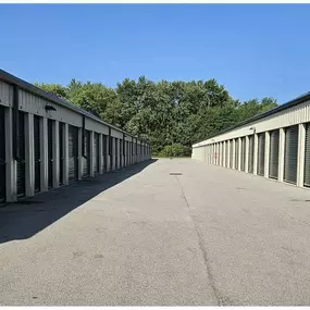 Exterior Units - Extra Space Storage at 7407 Greenwood Rd, Louisville, KY 40258