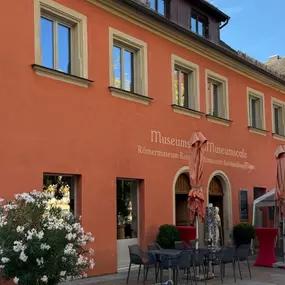 Weißenburg Seitenansicht Gebäude