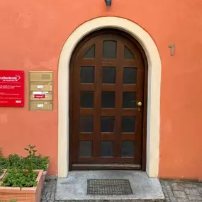 Weißenburg Eingangstüre Gebäude