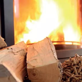 Bild von MJ OUVRARD RAMONAGE • Ramoneur • Installation de Poêles à Bois et Granulés • Désinsectiseur frelons et guêpes • Pays de Retz