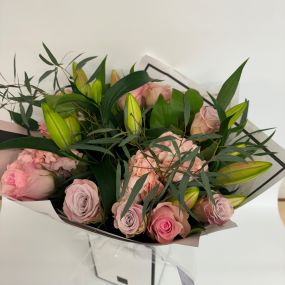 Bild von Flowers by arrangement