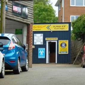 Jubilee 77 Garage | Ilfracombe Tyres