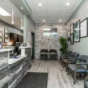 Bild von Secure Dental—Foster Ave.