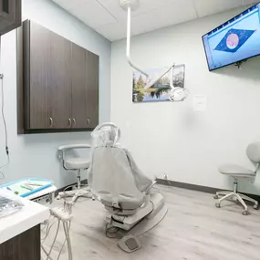 Bild von Secure Dental—Foster Ave.