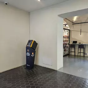 Bild von CoinFlip Bitcoin ATM - Galleria Centrale Il Mercato Eat & Meet (Reggio Emilia Centro)