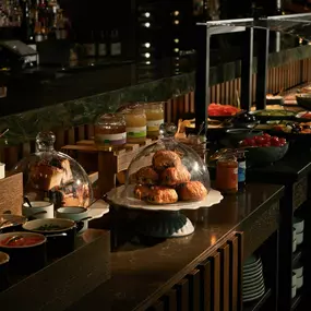 The Cloud One Hotel Düsseldorf-KöBogen - Breakfast