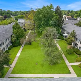 Aerial View of Cambridge Square's Lush Green Courtyard