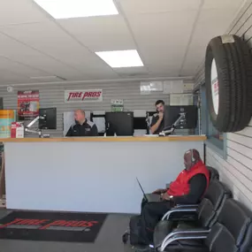 Bild von Fort Washington Tire Pros & Auto Center