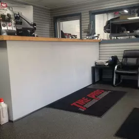 Bild von Fort Washington Tire Pros & Auto Center