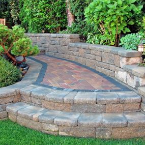 Bild von Alpha & Omega Landscapers Inc