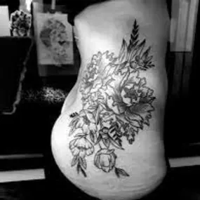 Bild von Abstract Linework Tattoo Studio Birkenfeld