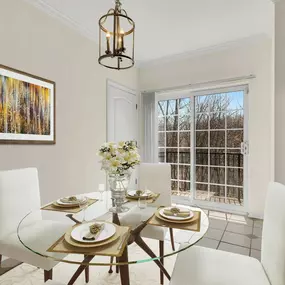 Dining Area at Brandywine Apartments, Michigan, 48322