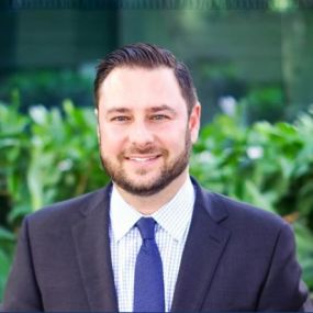 Hello, my name is Adam Rossen. I have worked as a skilled Florida criminal defense attorney for over 15 years. I am the owner and CEO of Rossen Law Firm, the biggest criminal defense firm in Broward County. My team and I have put in a lot of effort to build a name for ourselves as providers of outstanding legal services.