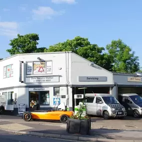 Dore Service Station | Dore Tyres