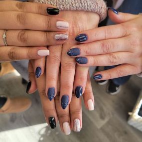 Xpresiones Nail & Spa offers a welcoming and professional nail salon experience where your hands and feet are treated to the highest standards. Enjoy a personalized service that leaves your nails looking and feeling fabulous.