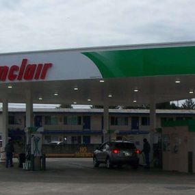 Sinclair gas station fueling island