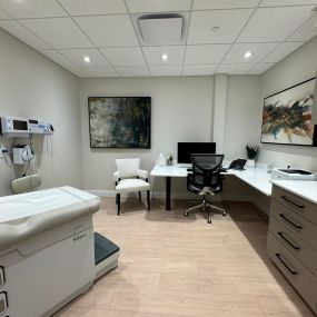 Exceptional Health Exam Room