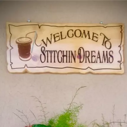 Logo from Stitchin'Dreams Quilting