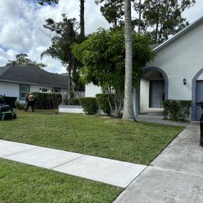 Bild von Green Earth Landscaping & Lawn Care - West Palm Beach