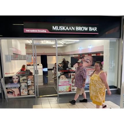 Logotipo de Muskaan Brow Bar