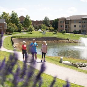 Bild von Friendship Village Chesterfield