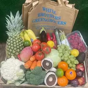 Bild von White Brothers Greengrocers & Florist