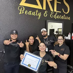 Bild von Ares Beauty & Education