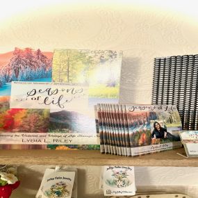 Bild von Seasons of Life Publications Book Store & Jolley Tales Gift Shoppe