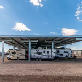 RV storage facility close to E-470