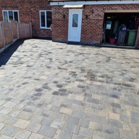 Bild von S Burton Block Paving Ltd