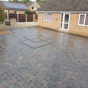 Bild von S Burton Block Paving Ltd