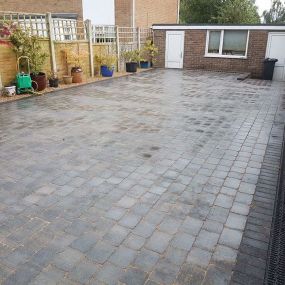 Bild von S Burton Block Paving Ltd