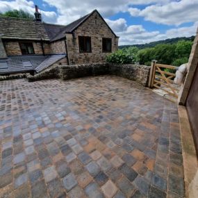 Bild von S Burton Block Paving Ltd