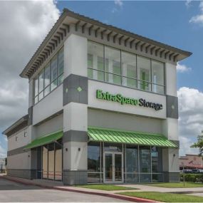 Alternate Beauty Image - Extra Space Storage at 9809 Broadway St, Pearland, TX 77584