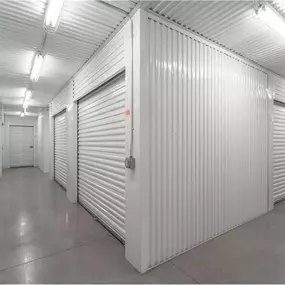 Interior Units - Extra Space Storage at 9809 Broadway St, Pearland, TX 77584