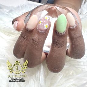 Bild von Lux Nails Spa