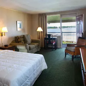 View of the James Queen hotel room at Yorktown Beach Hotel.