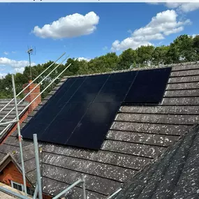 Bild von J M E Solar & Roofing Ltd