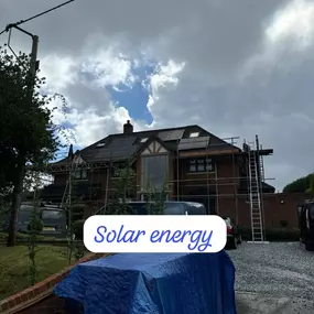 Bild von J M E Solar & Roofing Ltd