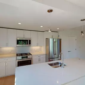 Kitchen with island